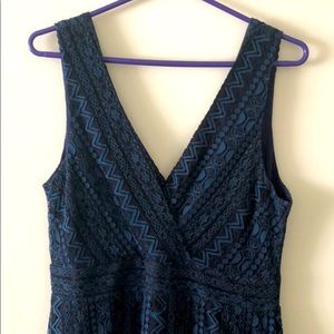 Lulu’s navy lace dress